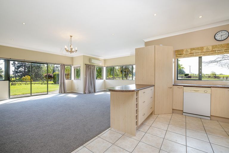 Photo of property in 858a Pirongia Road, Pirongia, Te Awamutu, 3876