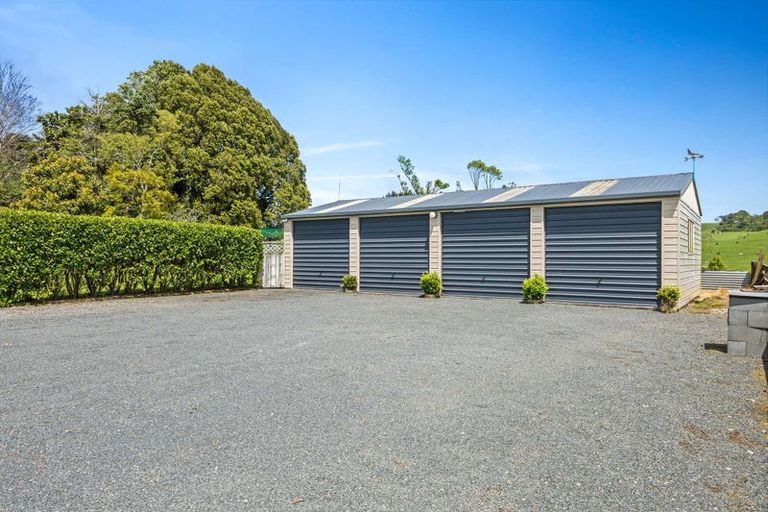 Photo of property in 1038 Mountain Road, Waiongana, Inglewood, 4389