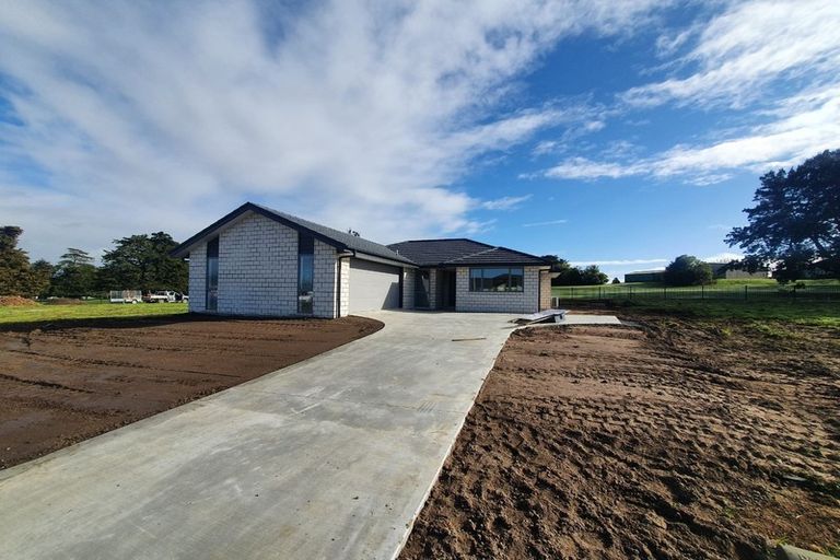 Photo of property in 51 Murray Ward Drive, Te Kauwhata, 3710