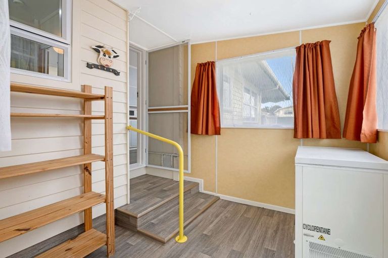 Photo of property in 19 Tainui Street, Castlecliff, Whanganui, 4501