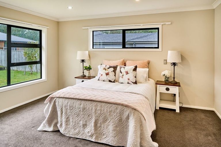 Photo of property in 96 Endeavour Drive, Whitby, Porirua, 5024