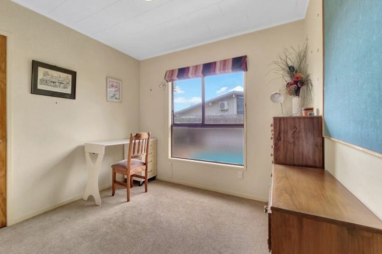 Photo of property in 10 Iles Road, Lynmore, Rotorua, 3010