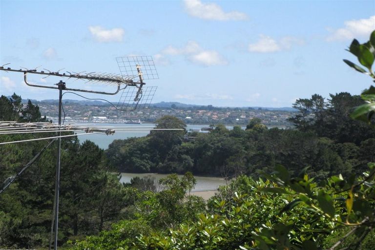 Photo of property in 83 Balmain Road, Birkenhead, Auckland, 0626