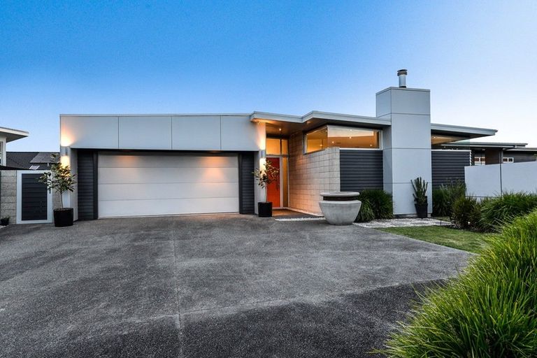 Photo of property in 38 Winslow Court, Huntington, Hamilton, 3210