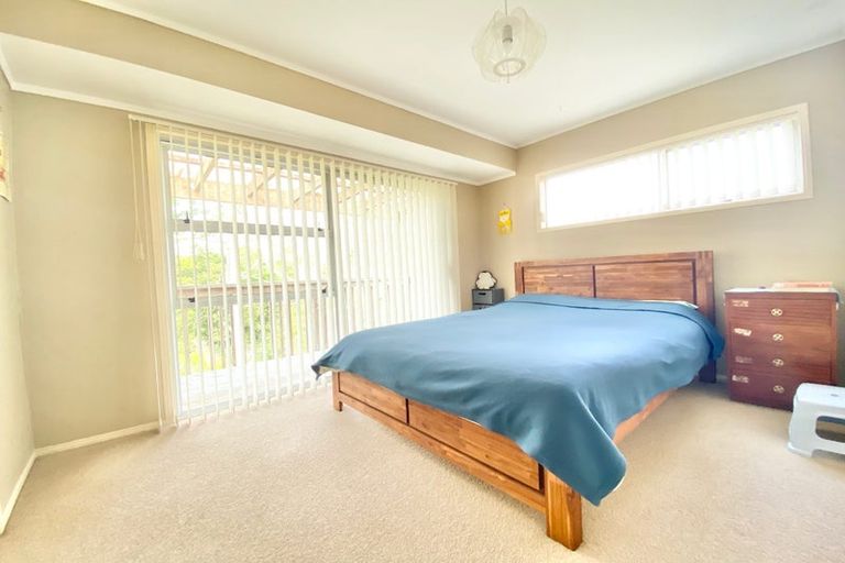 Photo of property in 9a Hutchinsons Road, Bucklands Beach, Auckland, 2014
