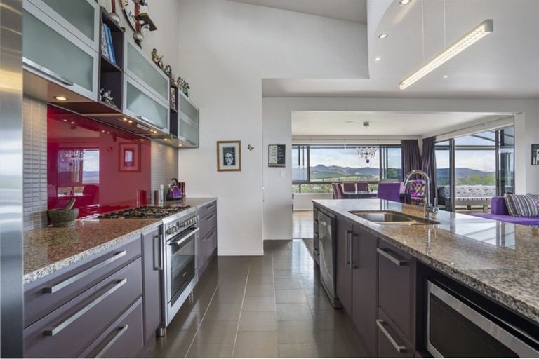 Photo of property in 114 Te Pamahue Drive, Whangamata, 3620