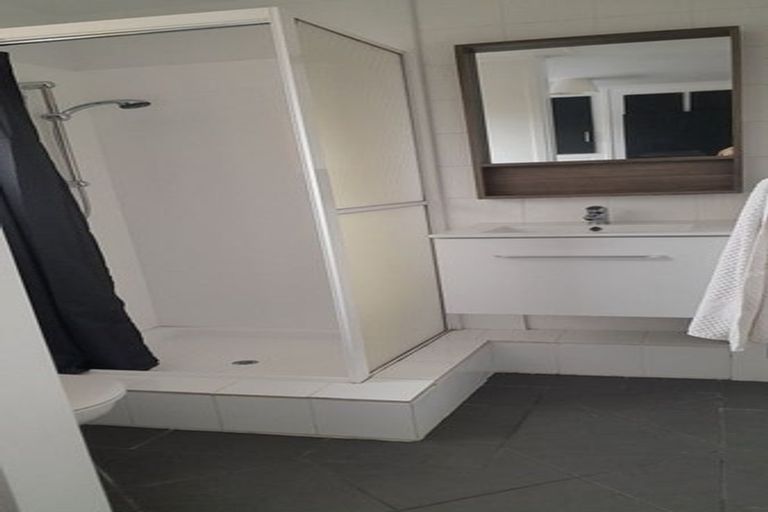 Photo of property in 485 West Coast Road, Glen Eden, Auckland, 0602