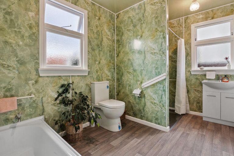 Photo of property in 48 Bathgate Street, South Dunedin, Dunedin, 9012