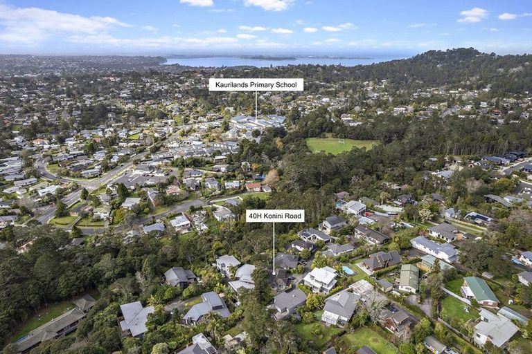 Photo of property in 40h Konini Road, Titirangi, Auckland, 0604