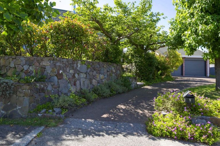 Photo of property in 9 Holland Grove, Richmond Heights, Taupo, 3330