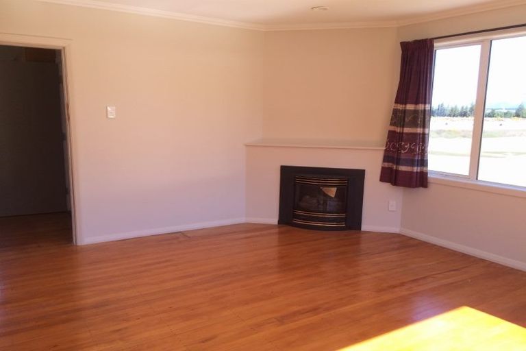 Photo of property in 23 Bell Street, Lake Hawea, Wanaka, 9382