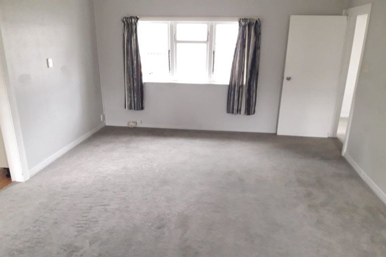 Photo of property in 1/12 Norfolk, Belmont, Lower Hutt, 5010