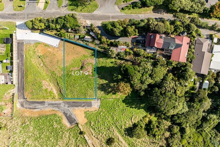 Photo of property in 66 Muri Road, Pukerua Bay, 5026