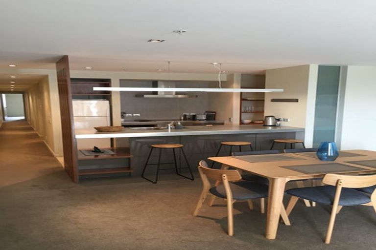Photo of property in Piermont Apartments, 1b/82 Cable Street, Te Aro, Wellington, 6011