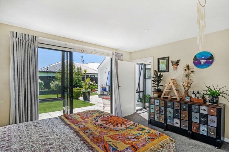 Photo of property in 17 Churchill Drive, Rangiora, 7400