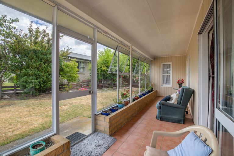 Photo of property in 102 Ashworth Street, Alexandra, 9320