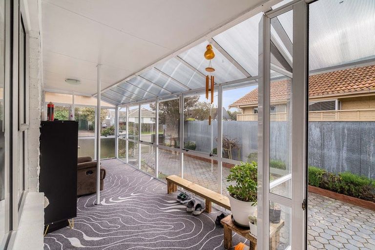 Photo of property in 5 Mckellar Place, Hornby, Christchurch, 8042