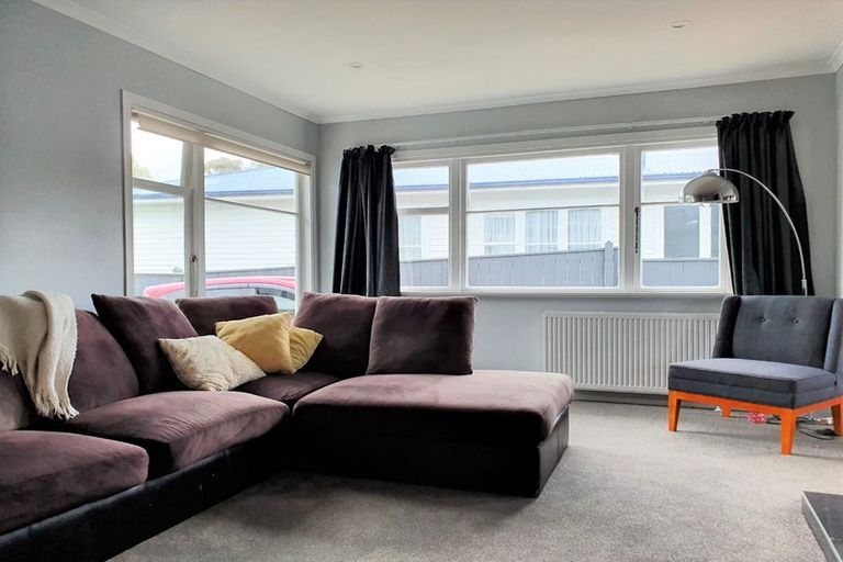 Photo of property in 256 Taita Drive, Taita, Lower Hutt, 5011