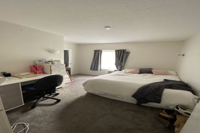 Photo of property in 2/161 Glenmore Street, Kelburn, Wellington, 6012