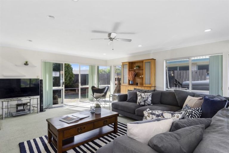 Photo of property in 38 Haven Grove, Papamoa Beach, Papamoa, 3118