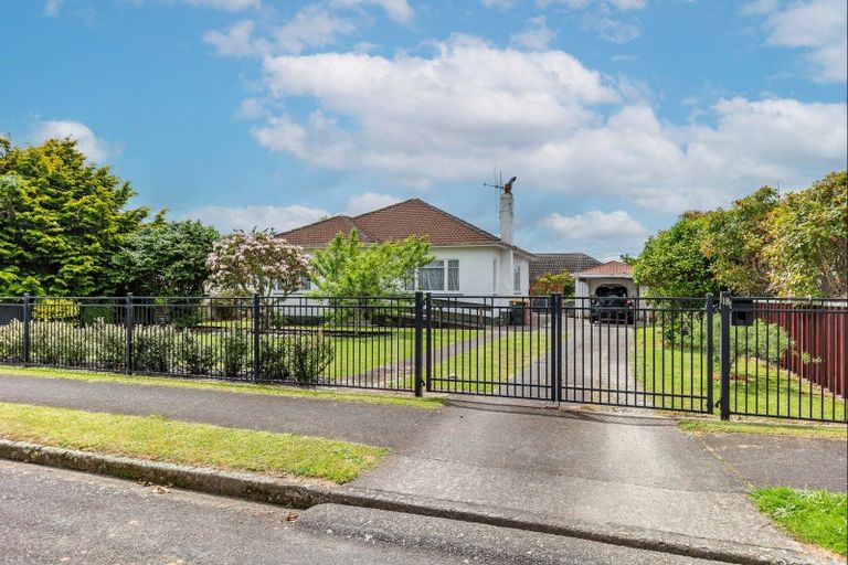 Photo of property in 18 Hannan Street, Levin, 5510