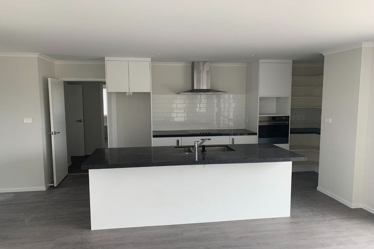 Photo of property in 16 Anglers Way, Omokoroa, 3114