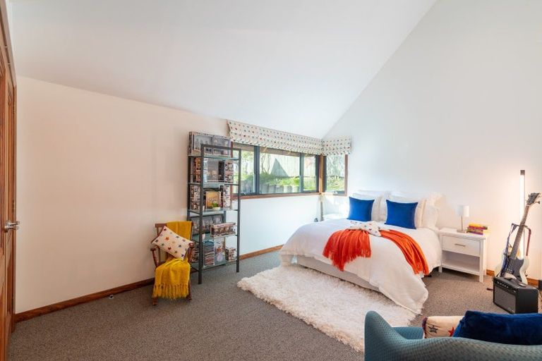 Photo of property in 2/3 Gard Street, Silverstream, Upper Hutt, 5019