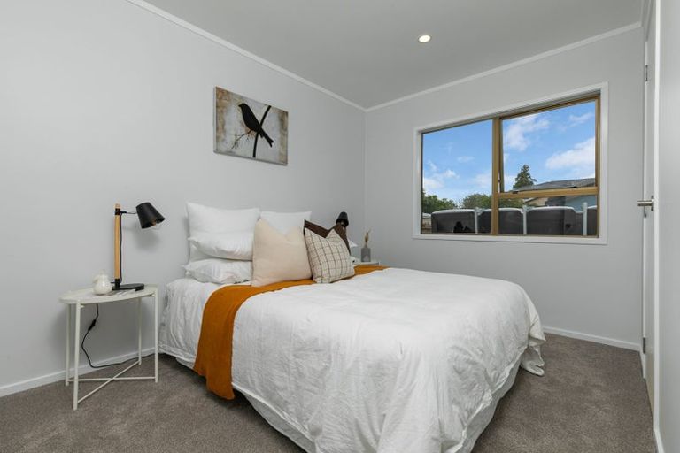 Photo of property in 561 Swanson Road, Ranui, Auckland, 0612