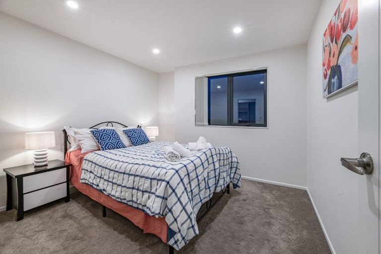 Photo of property in 6/43b Waimumu Road, Massey, Auckland, 0614