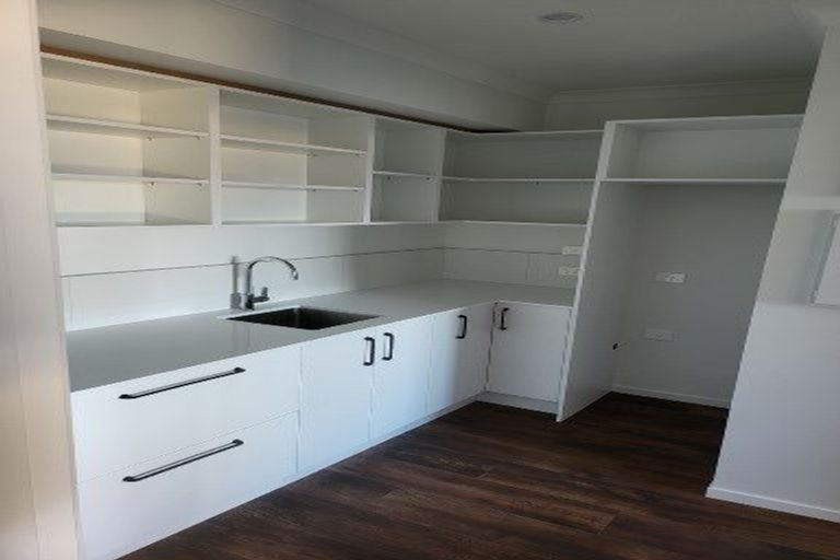 Photo of property in 2 Atutahi Lane, Papamoa Beach, 3118