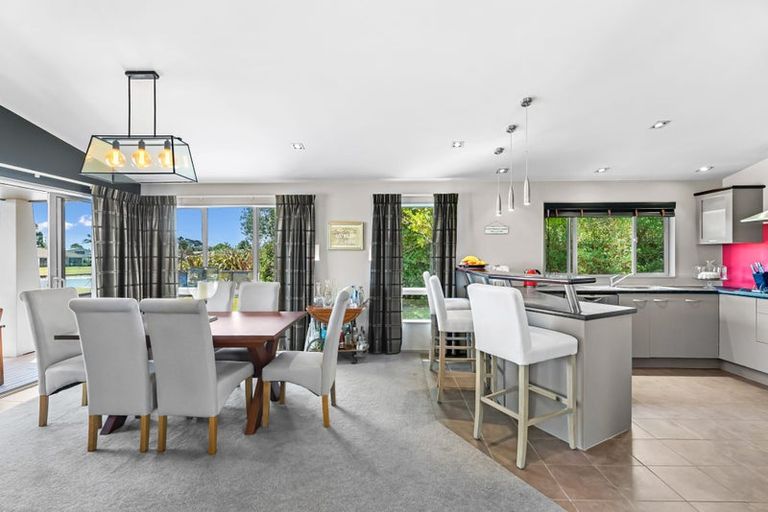 Photo of property in 22 Mamaku Drive, One Tree Point, 0118