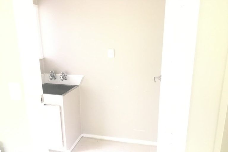 Photo of property in 1/27 Glencoe Road, Browns Bay, Auckland, 0630