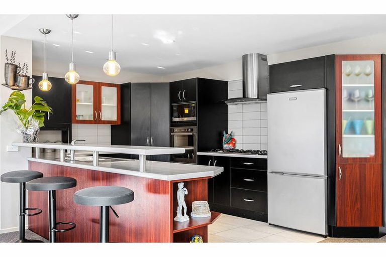 Photo of property in 43 Ernest Gray Place, Halswell, Christchurch, 8025