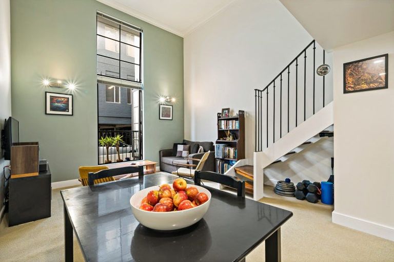 Photo of property in Dakota Buildings, 2c/3 Cheshire Street, Parnell, Auckland, 1052