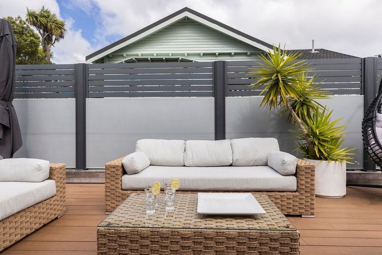 Photo of property in 39b Braithwaite Street, Karori, Wellington, 6012