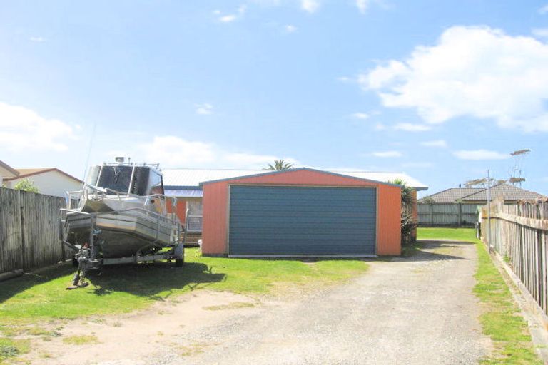Photo of property in 2/45 Hartford Avenue, Papamoa Beach, Papamoa, 3118