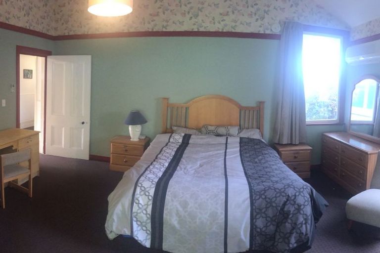 Photo of property in 14 Adderley Terrace, Ravensbourne, Dunedin, 9022