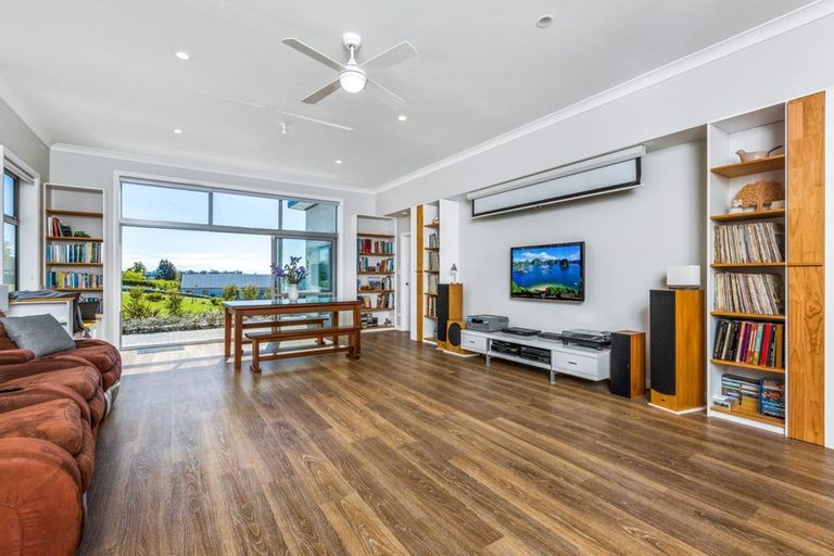 Photo of property in 21 Te Karaka Drive, Te Puna, Tauranga, 3174