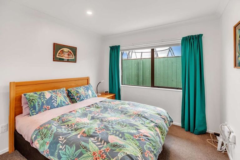Photo of property in 12a Sussex Street, Levin, 5510