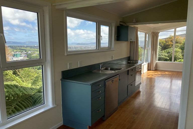 Photo of property in 12e City View Grove, Harbour View, Lower Hutt, 5010