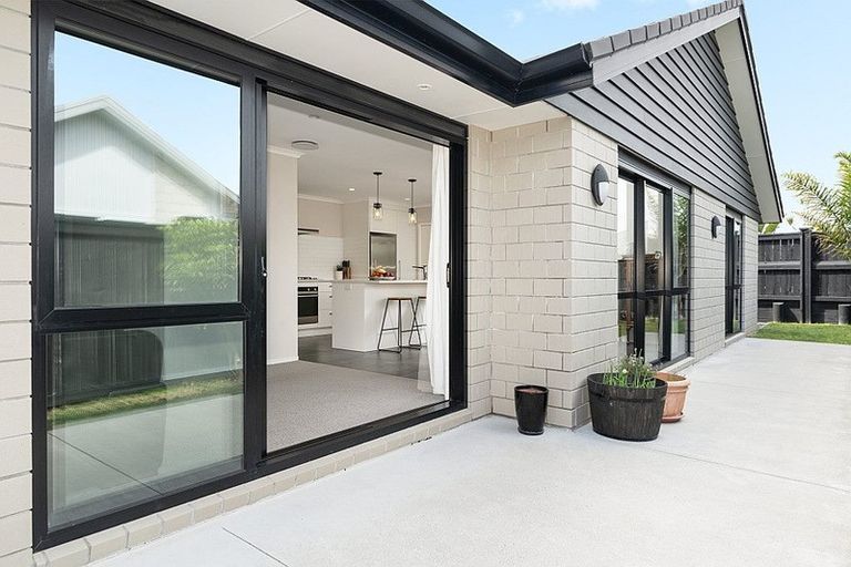 Photo of property in 114 Palm Springs Boulevard, Papamoa Beach, Papamoa, 3118