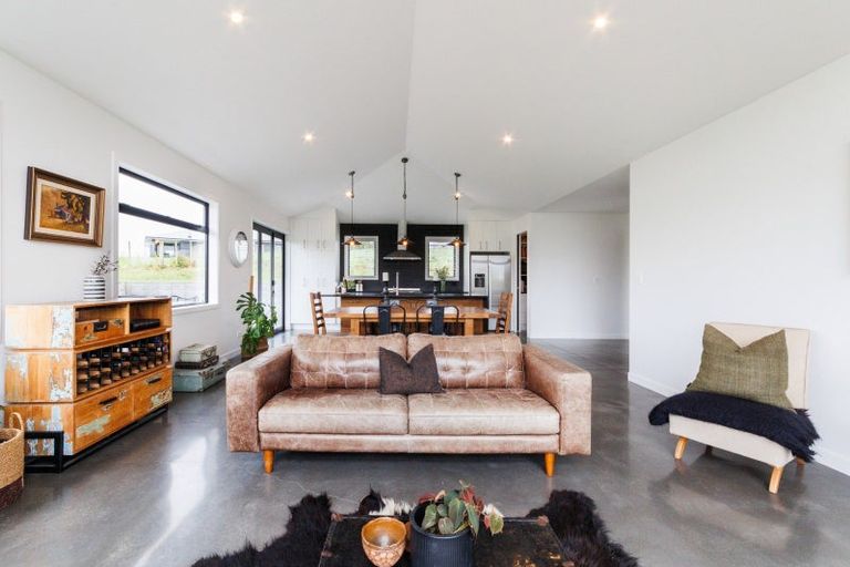 Photo of property in 10 Beechwood Road, Feilding, 4779