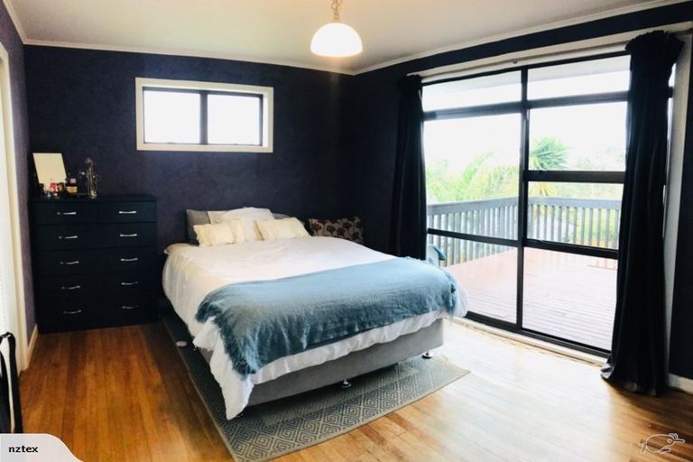 Photo of property in 35 Ranui Avenue, Ranui, Auckland, 0612