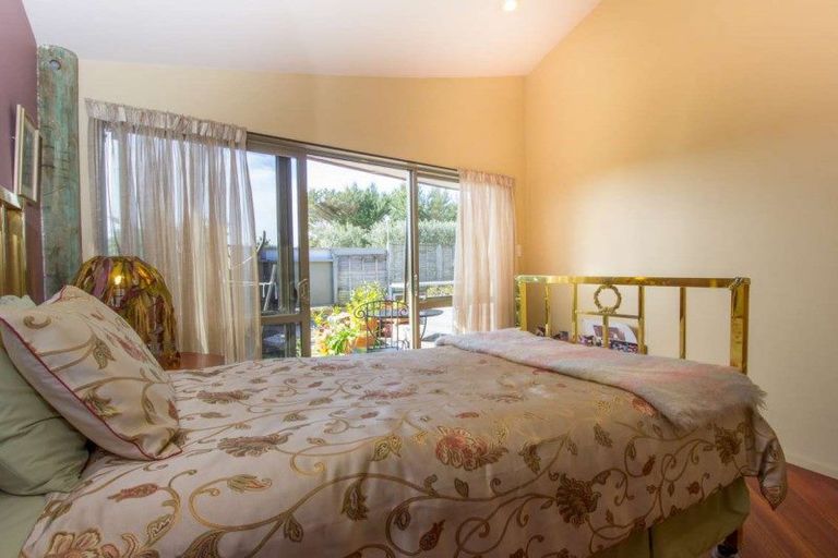 Photo of property in 56 Te Arapuke Way, Ngunguru, Whangarei, 0173