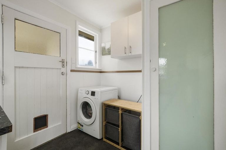 Photo of property in 10 Okoroire Street, Tirau, 3410