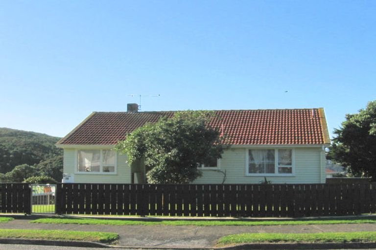 Photo of property in 39 Rangituhi Crescent, Takapuwahia, Porirua, 5022