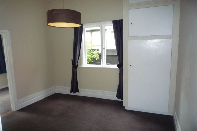 Photo of property in 58 Manor Place, Dunedin Central, Dunedin, 9016