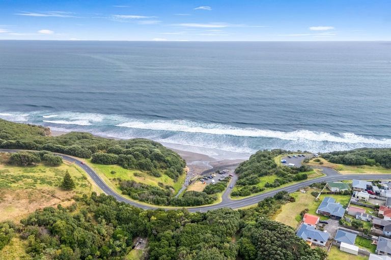 Photo of property in 40 Herekawe Drive, Spotswood, New Plymouth, 4310