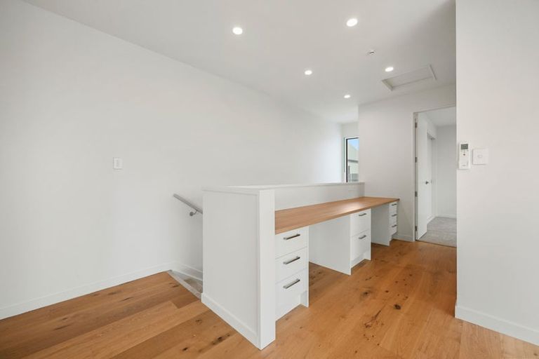 Photo of property in 4/24 Pickering Crescent, Chedworth, Hamilton, 3210