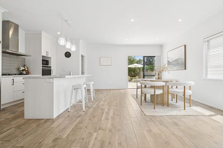 Photo of property in 14 Tawhiti Road, Pukekohe, 2120